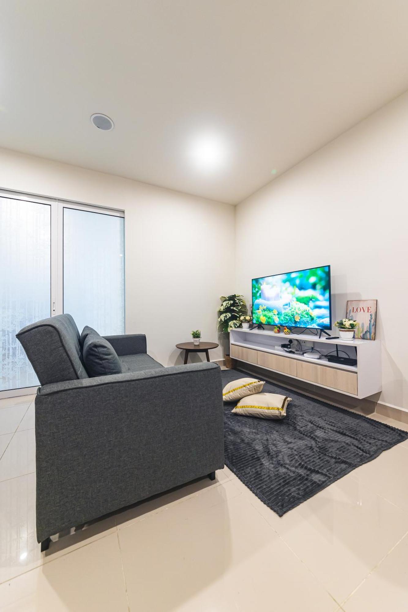 Apartment Beautiful Seaview At The Shore Kota Kinabalu