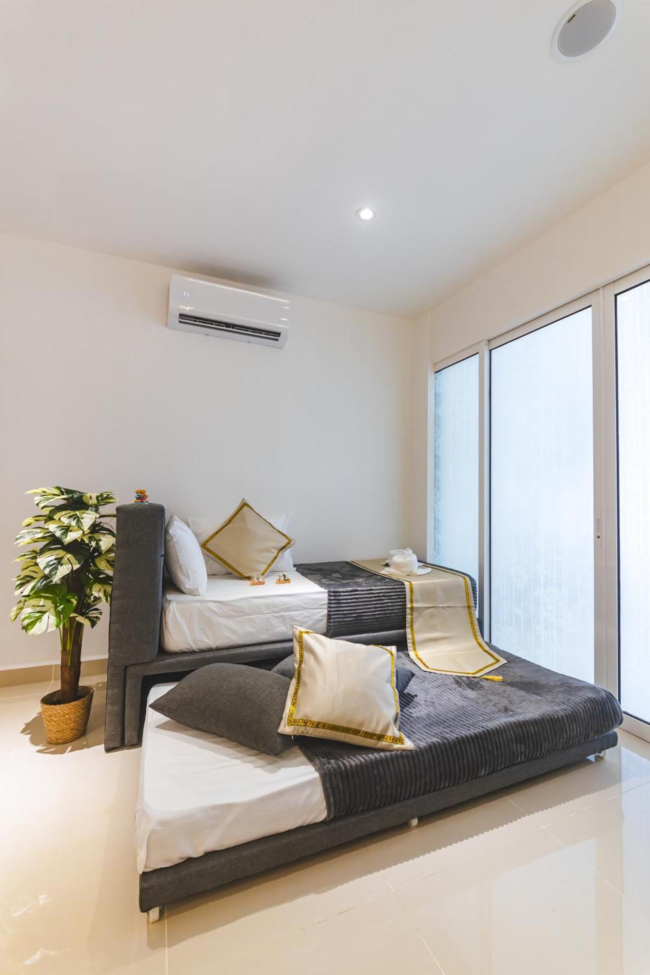 Apartment Beautiful Seaview At The Shore